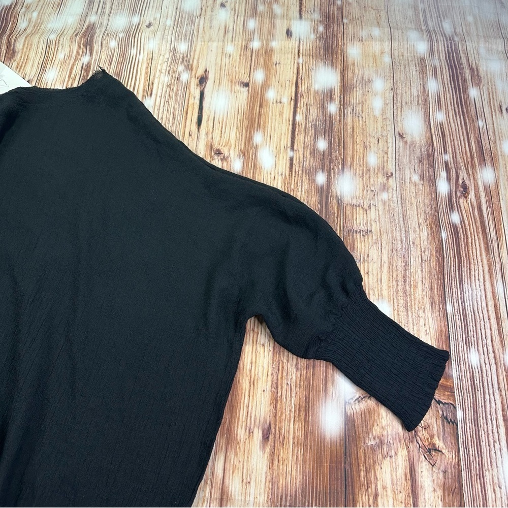NWT Nomad Elegant Black Blouse Tunic Top
Size Small/Medium - Picture 5 of 11